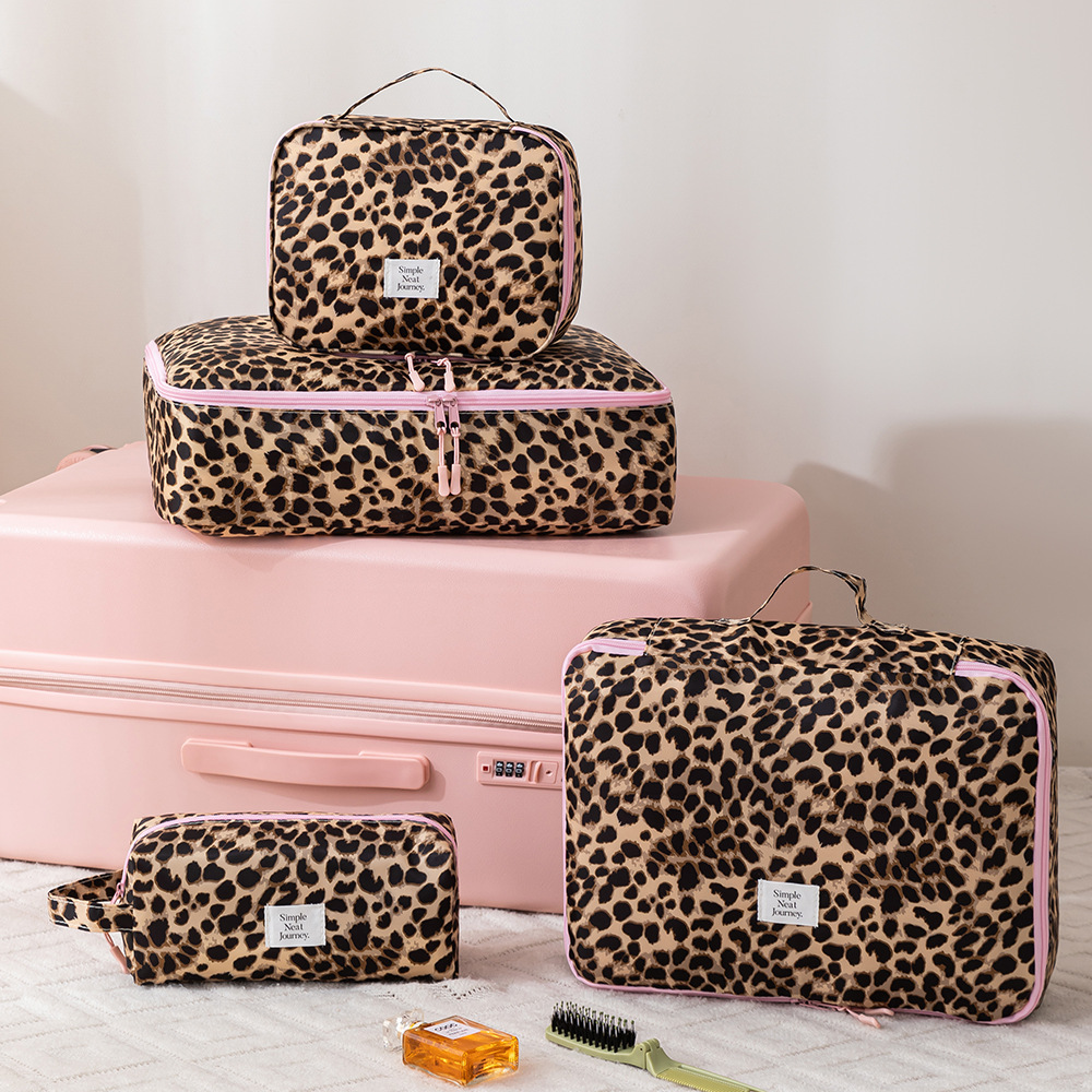 Leopard Makeup Bag Toiletry Cl - đánh giá và giá Travel Accessories Comfort