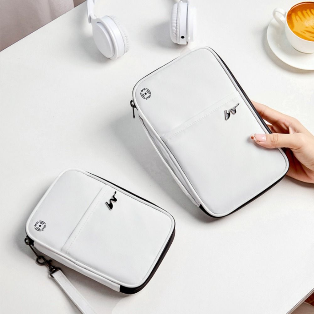 Portable Polyester Card Case L - đánh giá và giá Travel Accessories Rfid