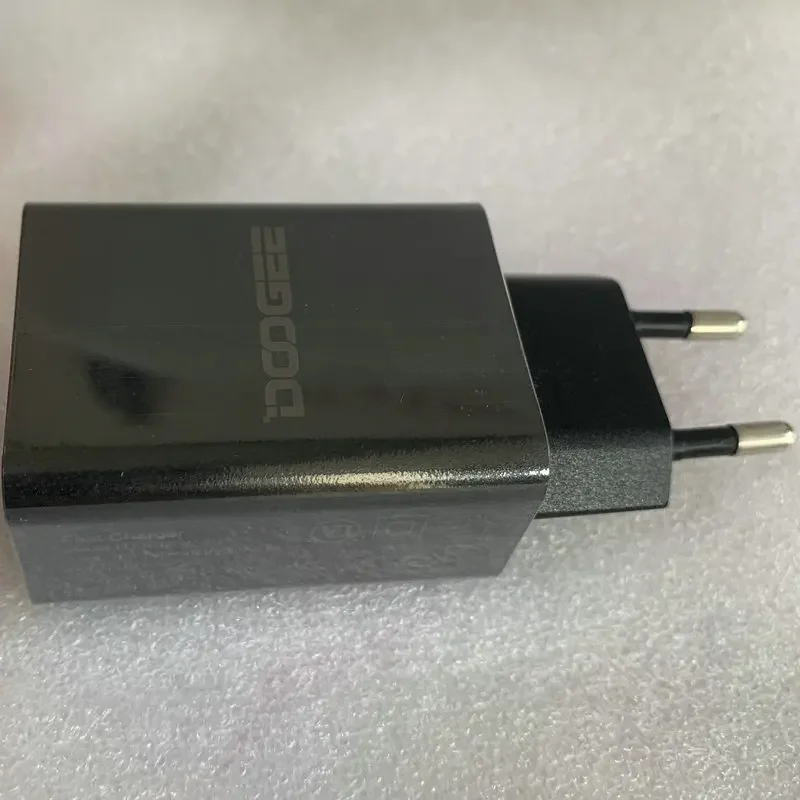 Power Adapter for Doogee V20 P - đánh giá và giá Travel Accessories Inc