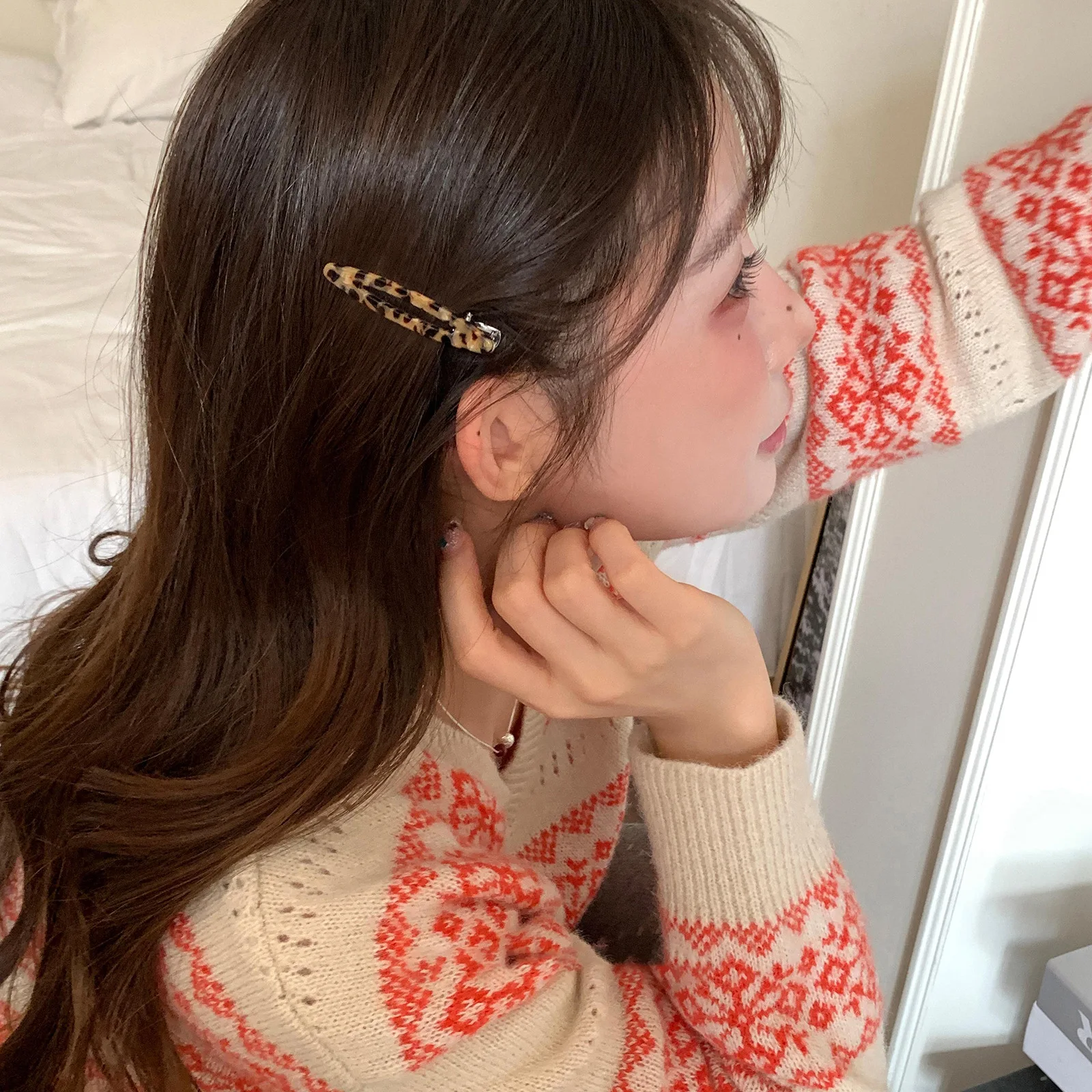 Hollow Oval Geometric Acetate  - đánh giá và giá Travel Accessories Gifts For Her